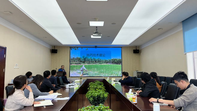 植保所邀请先正达集团任众高级农艺师开展田间药效探索性试验培训